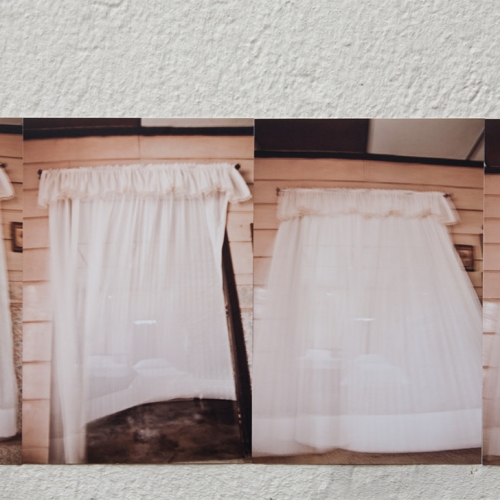 "José # 16" de la serie "José" / Técnica: fotografía digital y collage / Dimensiones de la obra: 40 x 15 cm. / El fondo no hace parte de la obra.