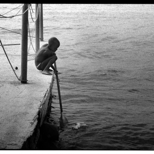 "San Bernardo del Viento # 28" de la serie "San Bernardo del Viento" / Técnica: fotografía análoga. Película: AgfaPhoto APX 400 / Dimensiones de la obra: cm.
