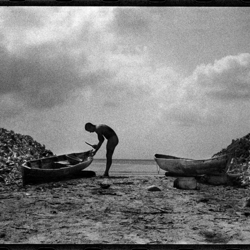 "San Bernardo del Viento # 60" de la serie "San Bernardo del Viento" / Técnica: fotografía análoga. Película: Kodak Tmax 3200 / Dimensiones de la obra: cm.
